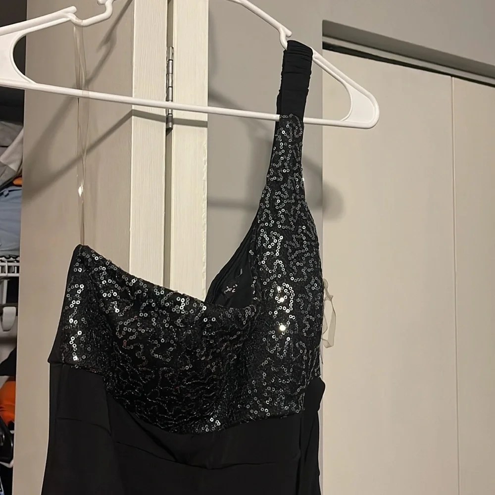 Homecoming dress - Picture 2 of 3